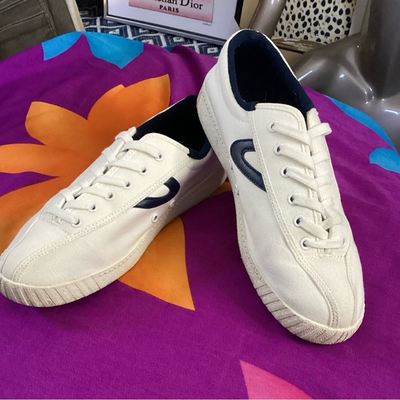 Tretorn White and Navy Sneakers 9 - Picture 1 of 12